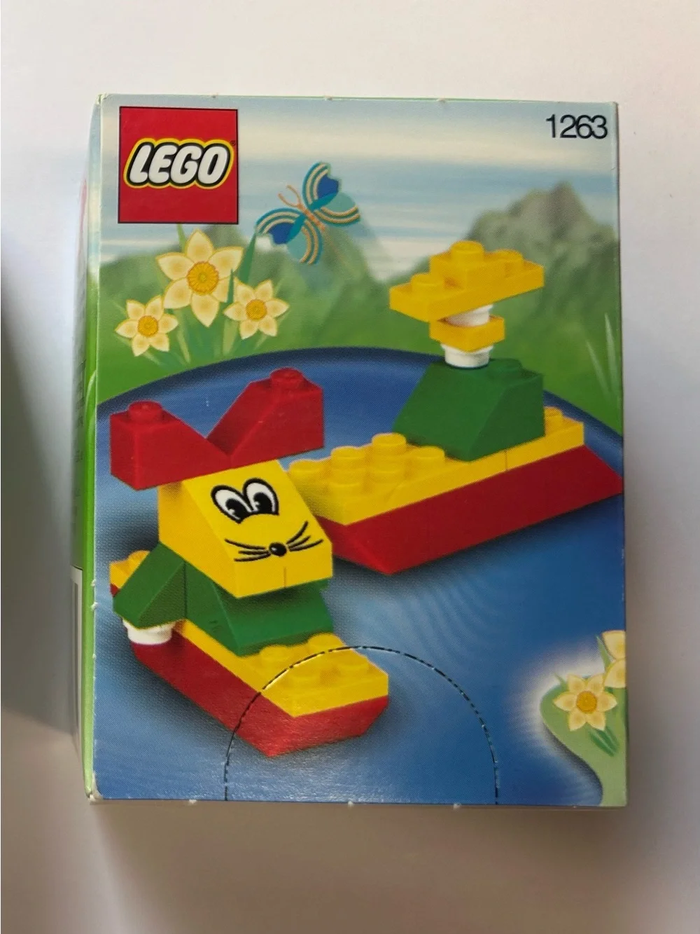 Lego Seasonal Easter Bunny set (1263) Vintage 2000